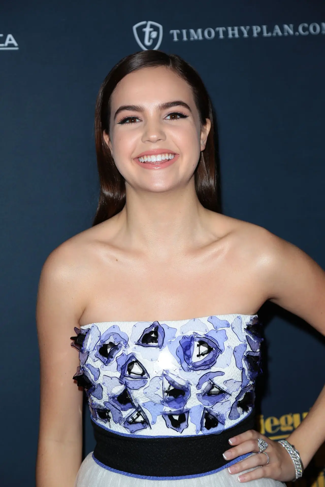 BAILEE MADISON AT 25TH ANNUAL MOVIEGUIDE AWARDS IN UNIVERSAL CITY03
